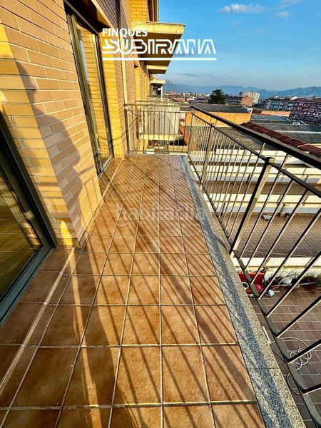 Foto 296e9f6c-0b8d-4990-848f-bc68ea142c72. Dúplex amb calefacció a Llevant Igualada