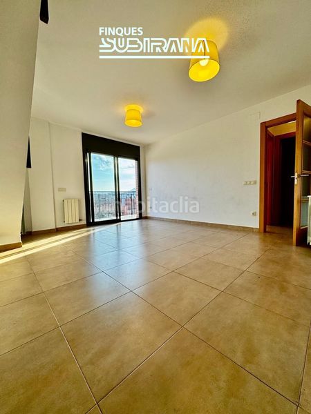 Foto 66ca0838-b6b0-4441-ae6d-c597366a76fe. Dúplex amb calefacció a Llevant Igualada