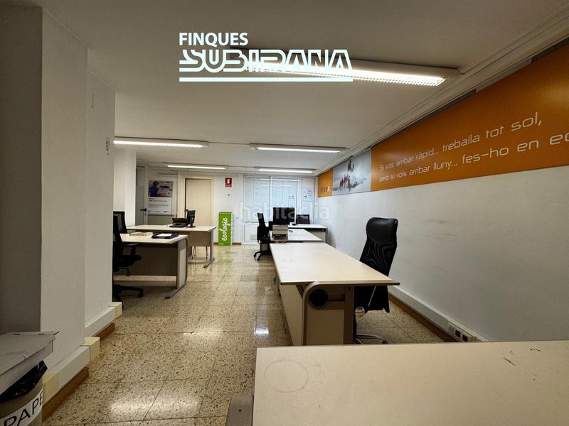 Foto 843ceb49-20c9-45fe-9363-98a3ae2d9872. Local comercial a Poble Sec Igualada