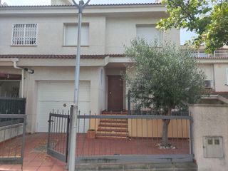 Casa a Nucli Urbà. Espai, comoditat i qualitat de vida a esparreguera
