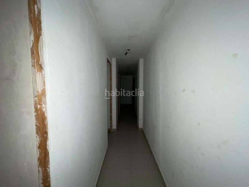 Foto feb81d06-2bc9-4def-8820-3d86591d7616. Edificio edifici en construcció a en Santa Margarida de Montbui