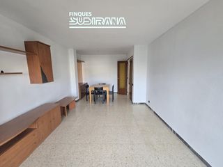 Piso en Ponent - Set Camins. Gran oportunitat a set camins! ampli pis a igualada de 4 habitac