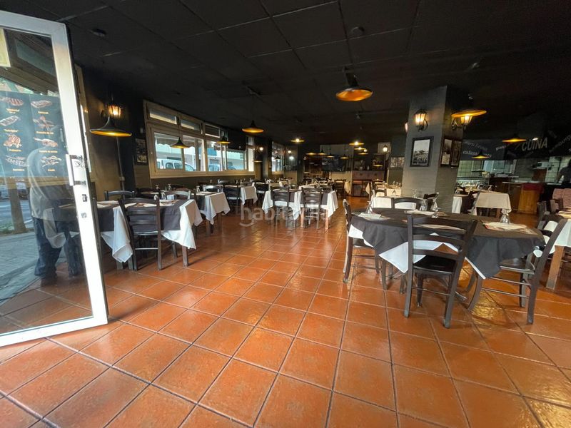 Foto f290bfeb-e72a-4a4e-8b6e-bf44023ad876. Local comercial a Poble Sec Igualada