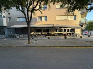 Local Comercial a Poble Sec. Es ven restaurant en ple rendiment a igualada