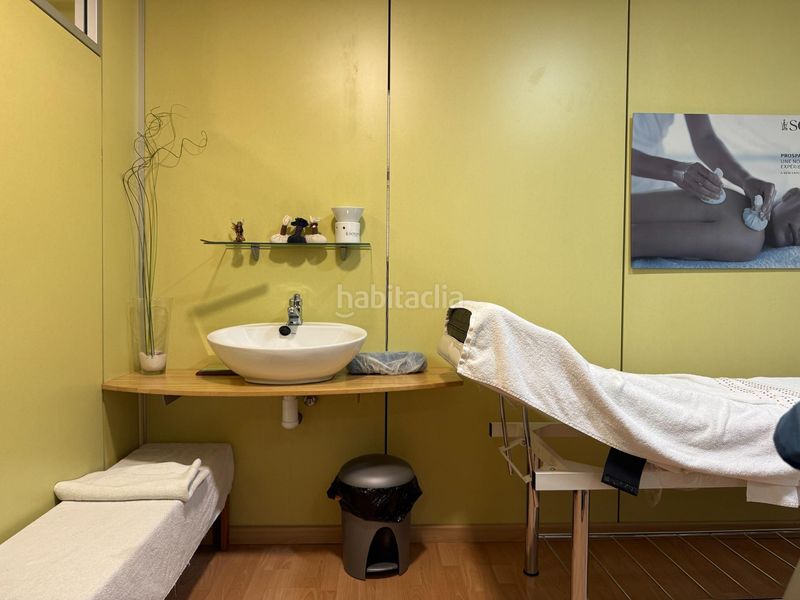 Foto 03c0f0ae-f5dd-4f62-9183-b62e895c1c1f. Local comercial  a en Poble Sec Igualada