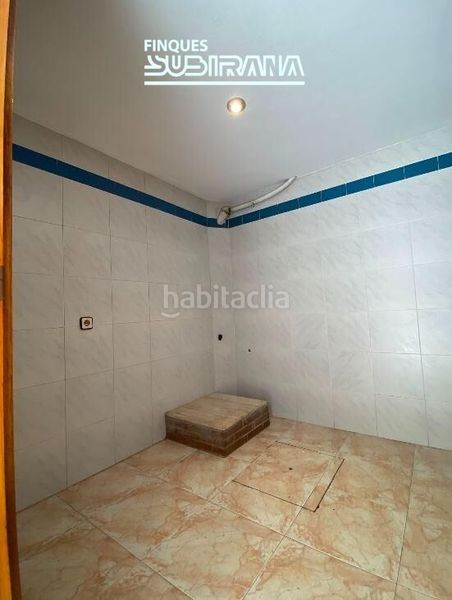 Foto 1e66dfb6-8998-421c-adcc-8cd6e1af121e. Casa amb calefacció aparcament a Les Comes Igualada
