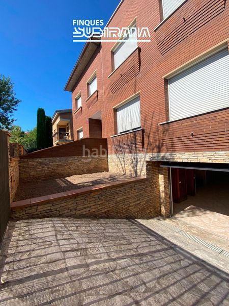 Foto 336d1a9e-e021-4758-94a2-31711b5d855b. Casa amb calefacció aparcament a Les Comes Igualada