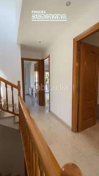 Foto 99fd0b21-4d46-471a-8bfe-35bd3c4ce2c0. Casa amb calefacció aparcament a Les Comes Igualada