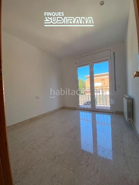 Foto f20dd2a2-e3d4-4392-bb24-0e913a24bf5e. Casa amb calefacció aparcament a Les Comes Igualada