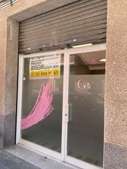 Lloguer Local Comercial a Ponent - Set Camins. Oportunitat! local comercial de 16 m2 a peu de carrer a igualada