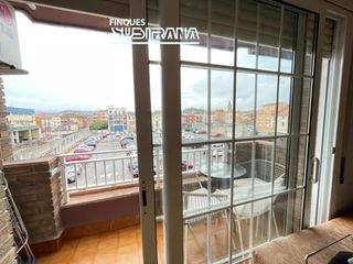 Piso en Centre. Lluminós pis de 3 habitacions a la zona de la masuca, a igualada