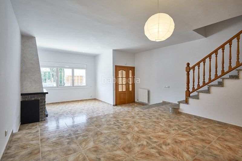 Foto 35178aff-d440-4617-92c0-43ec8ff70647. Casa amb aparcament a Navarcles