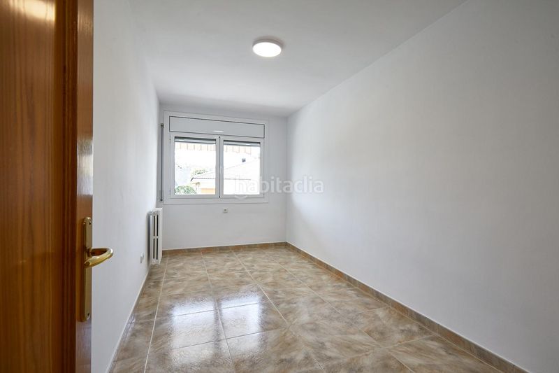 Foto df5b8b2c-5125-4288-800b-17e08b42403c. Casa amb aparcament a Navarcles
