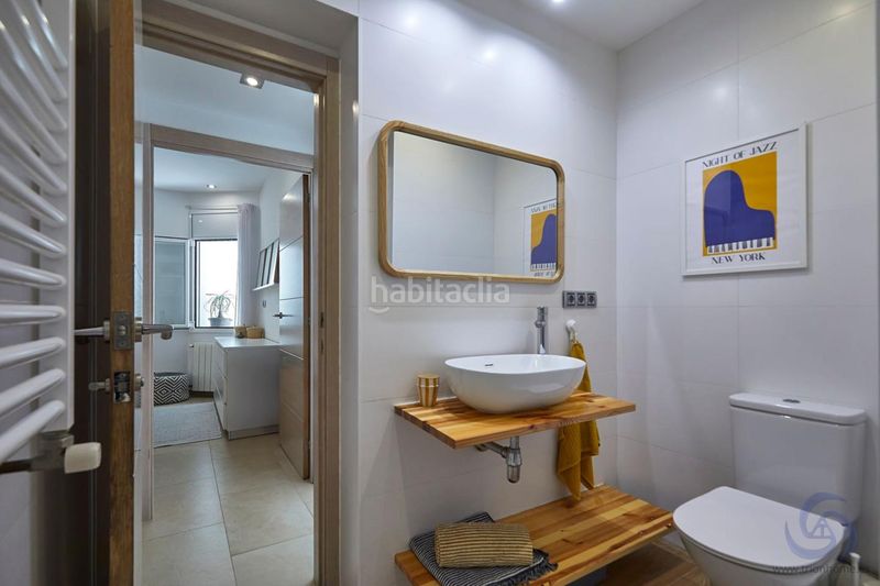 Foto 1e57fc00-6b87-440c-91d9-63f534ea8b6b. Pis a Poblenou Barcelona