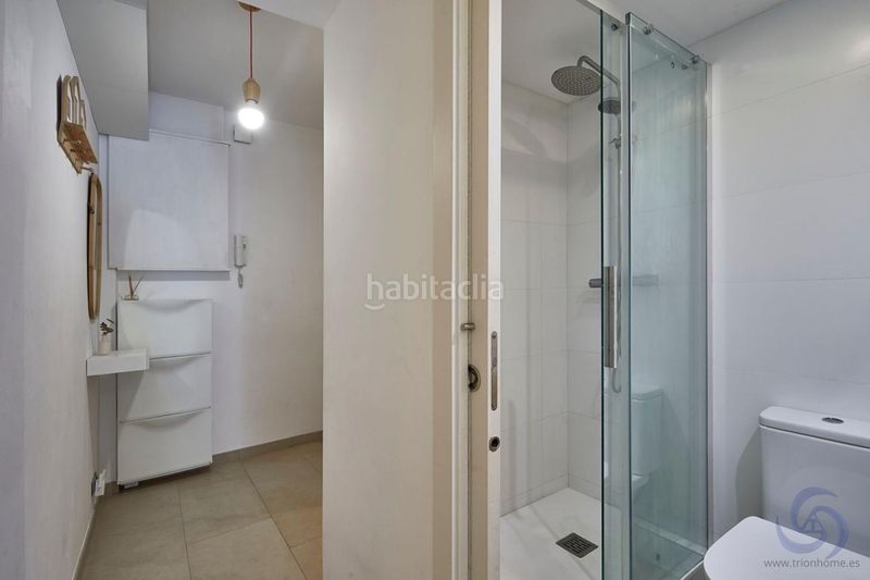 Foto 5c1df45e-8def-4a59-b442-3ae0fb0da9cd. Pis a Poblenou Barcelona