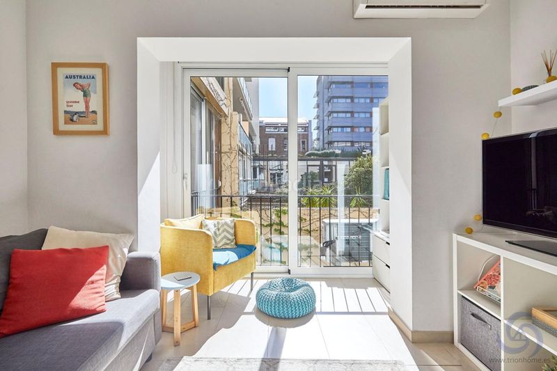 Foto 7a8f327d-5201-4817-bae2-93ac6f2b147c. Pis a Poblenou Barcelona