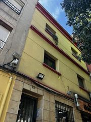 Pis  Del fondo. Piso en santa coloma con alto potencial