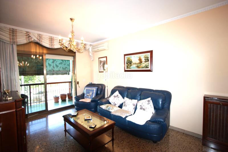 Foto 38202884-484b-4333-8440-421d61730cf5. Appartement avec chauffage dans Singuerlín Santa Coloma de Gramenet