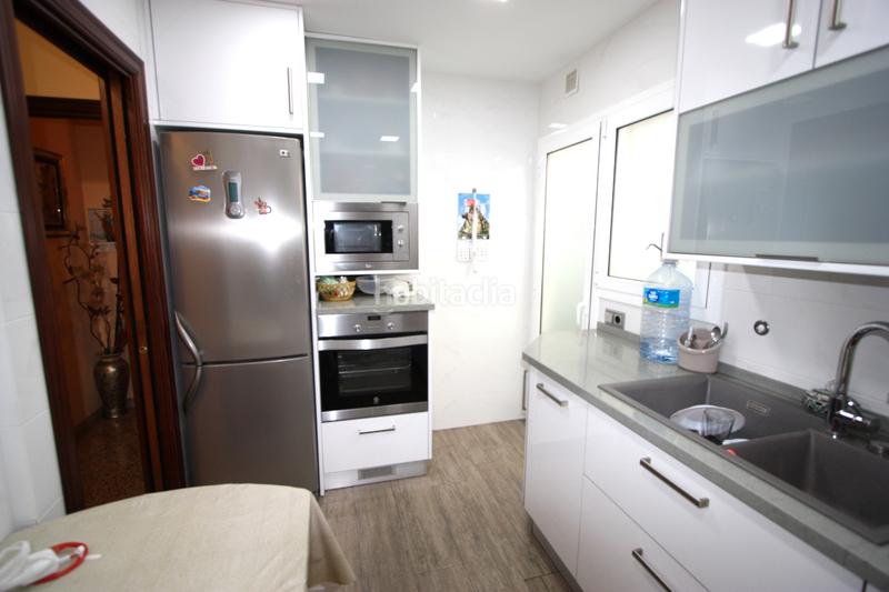 Foto 5d3c045d-f43c-475d-9e44-6ad8aec6c2d2. Appartement avec chauffage dans Singuerlín Santa Coloma de Gramenet