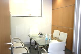 Traspàs Local Comercial a Avinguda dels vents 72. ¡ oficina montada para empezar a trabajar!