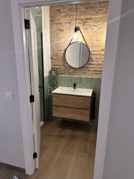 Foto cb0295d2-a381-42f0-88bc-1cfc476a7991. Lloguer apartament a Natzaret Valencia