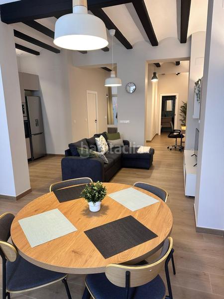 Foto dad147a4-2a98-43bd-9351-154d4910e238. Lloguer apartament a Natzaret Valencia