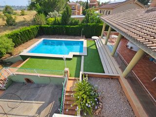 Chalet in Monserrat. Ref  08609 hermoso   chalet en  torrente urbaniz.colinas  de  ve