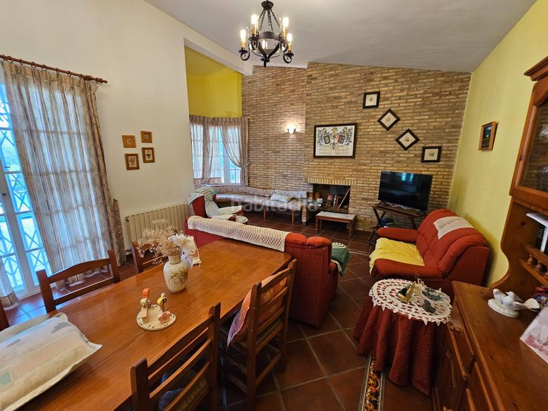 Foto 1fe8bdca-42c6-4fc7-ae17-f37c8d8259b1. Xalet amb piscina a Monserrat