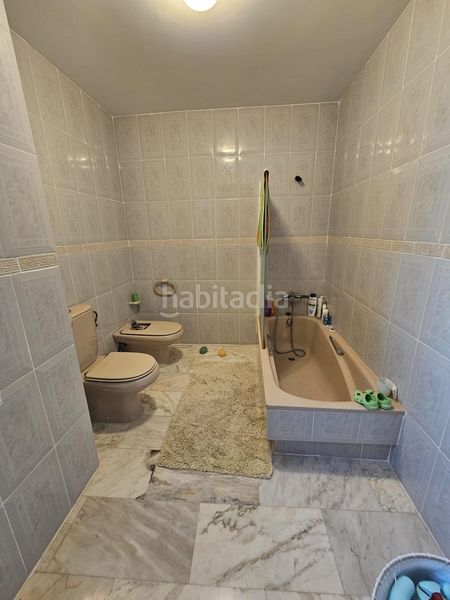 Foto 5acdbef3-5d81-498a-976d-c33c50e03bab. Xalet amb piscina a Monserrat