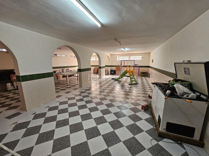 Foto 7093229d-a220-4e2a-bc31-70f74a319585. Xalet amb piscina a Monserrat