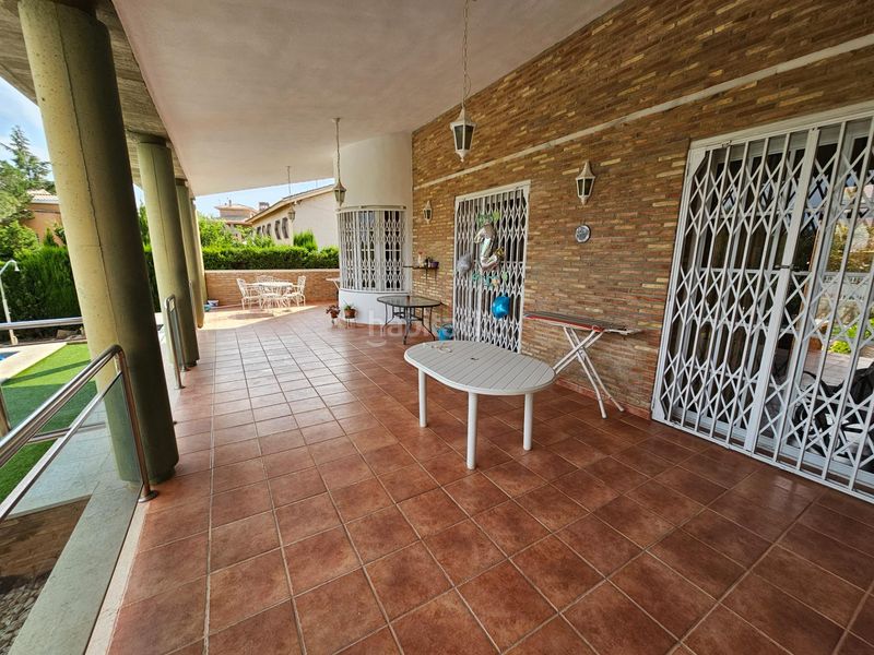 Foto bad22057-4137-4689-ae36-e5dfcc929301. Xalet amb piscina a Monserrat