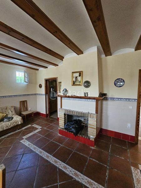 Foto ed8d7666-a31f-4914-8c5f-759fe94a66a8. Xalet amb piscina a Monserrat