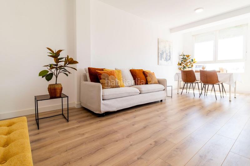 Foto b33b20bf-7558-4ecb-9aa1-06db8252374d. Piso ref 08610 salico vende piso centrico, última planta, vistas despejadas y reforma a estrenar. en Castellón de la Plana