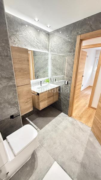 Foto 0a299cbe-6450-4813-a3da-40393387ee1d. Piso ref. 08616 salico presenta piso exclusivo en calle herrero reforma integral, domótica y diseño en Castellón de la Plana
