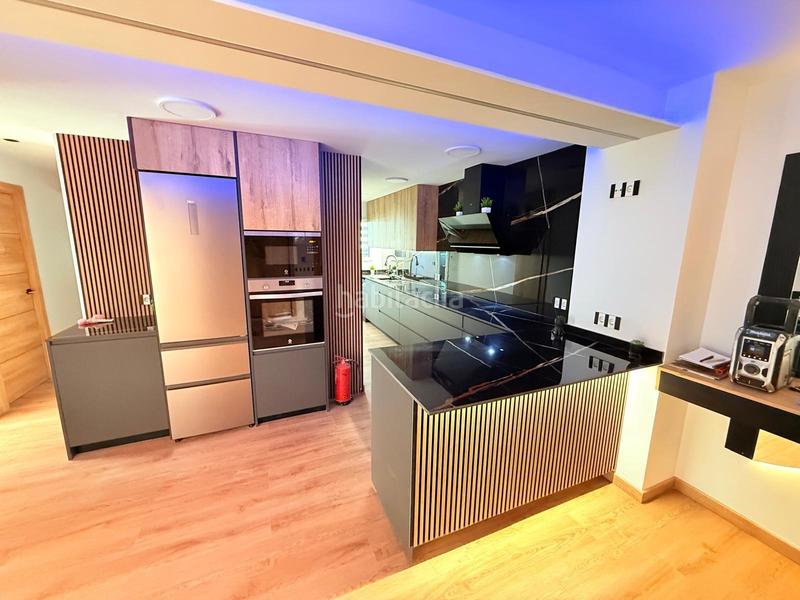 Foto 993d79cf-4bdb-40f1-94dc-bcc78e68dc7c. Piso ref. 08616 salico presenta piso exclusivo en calle herrero reforma integral, domótica y diseño en Castellón de la Plana