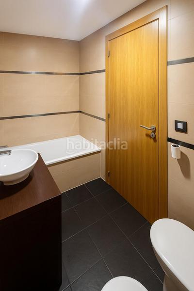 Foto b41b7037-216d-4cbf-ba31-9f8676268638. Piso salico presenta piso exterior en última planta junto a corte inglés y parque ribalta trastero y garaje en Castellón de la Plana