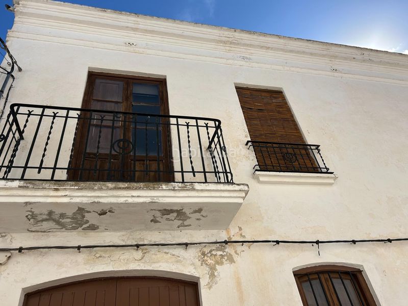 Foto 701355f2-2c78-4bd2-8918-80c2685fd618. Casa amb aparcament a Petrés