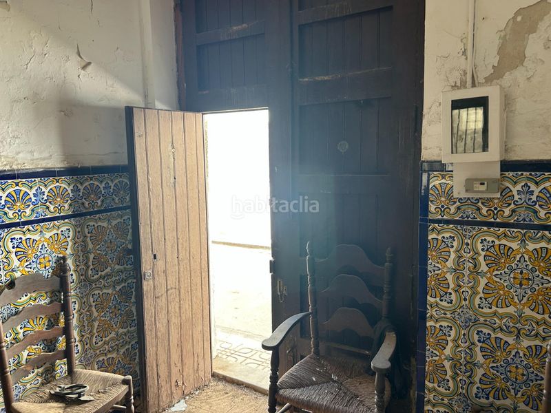 Foto a2d2e6f7-cecc-464c-9229-c51d50e00f71. Casa amb aparcament a Petrés