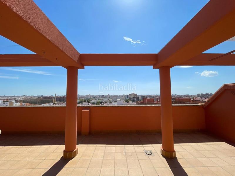 Foto 3a892f7d-5d9b-4c8d-99fc-5f04132ce811. Lloguer àtic amb calefacció a Barrio Benicalap Valencia