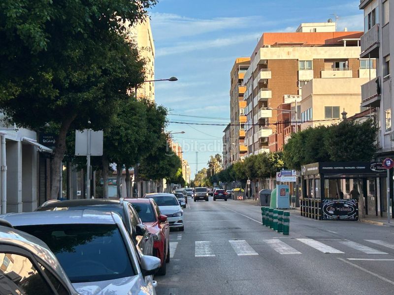 Foto 525142a8-2767-492f-9715-42e829683578. Edifici a Avenida de Abril-9 de Octubre Sagunt