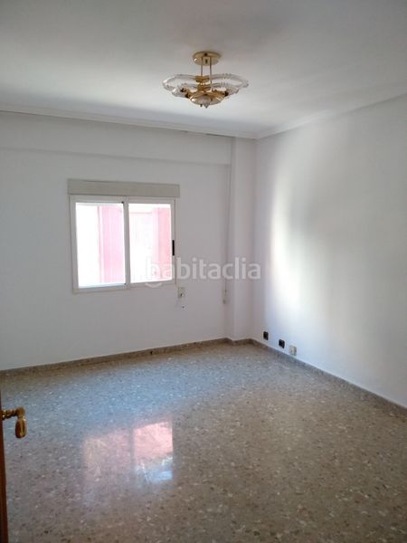 Foto 767d995e-8790-4382-99cc-ea1c70d6b111. Pis a Mont Olivet Valencia