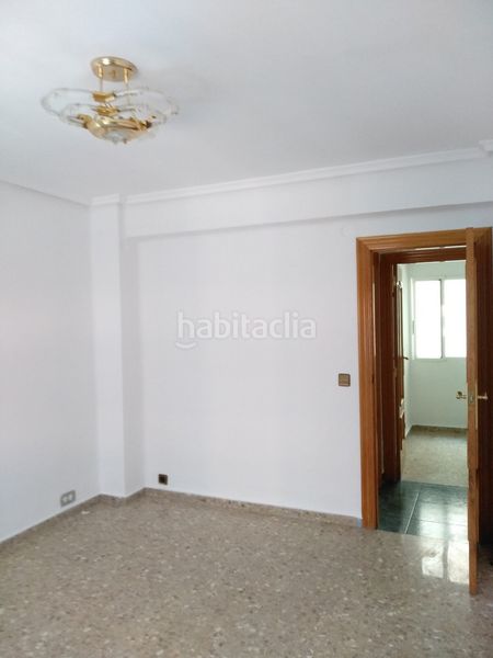 Foto bdcdd9e4-818d-494a-8c2e-a81bf47f4064. Pis a Mont Olivet Valencia