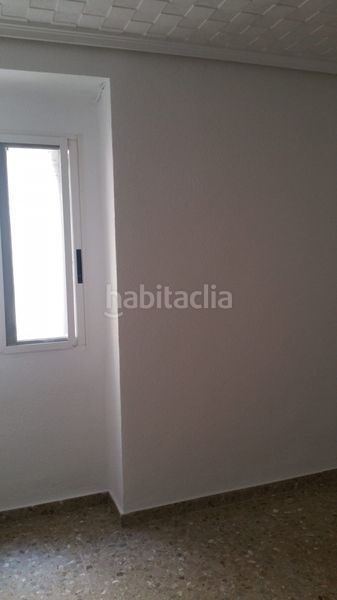 Foto cb37212b-3542-45a9-9ddb-c68a0b1cef15. Pis a Mont Olivet Valencia