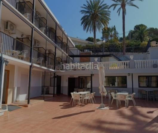 Foto 4d98820b-bbc6-4760-93a8-b01306e0a852. Edificio in Mascarat Altea