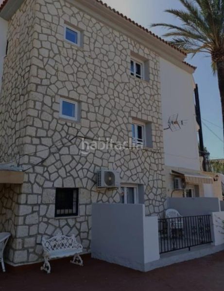 Foto 6fde2abb-12c9-4cd0-834d-ede4d33bfabb. Edificio in Mascarat Altea