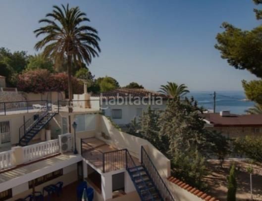 Foto b59bce6b-3858-47c8-804d-0efca7dfc245. Edificio in Mascarat Altea