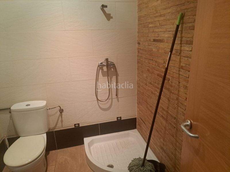 Foto ecc55a9e-b263-47bd-a6df-8053424bb9b6. Local comercial a La Llum Valencia