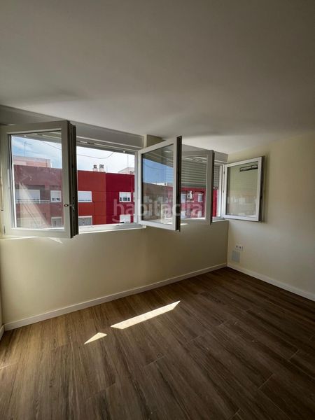 Foto 4c04b3d6-1c6a-4dab-a982-4b465d577d21. Duplex with parking in Malilla Valencia