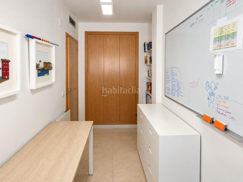 Foto 743b1f25-6e7e-4bc3-b743-c0ca09d1f4cf. Casa adossada amb calefacció aparcament a Centro Almazora / Almassora