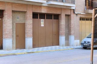 Lloguer Local Comercial  Alcàsser - calle crist rei. Amplio local en el centro de alcàsser, calle cristo rey.